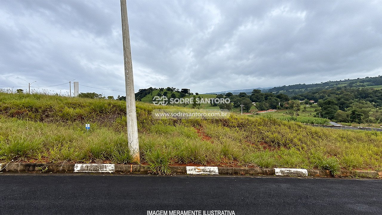 Terreno no Bairro dos Nogueiras (foto 2 de 3)