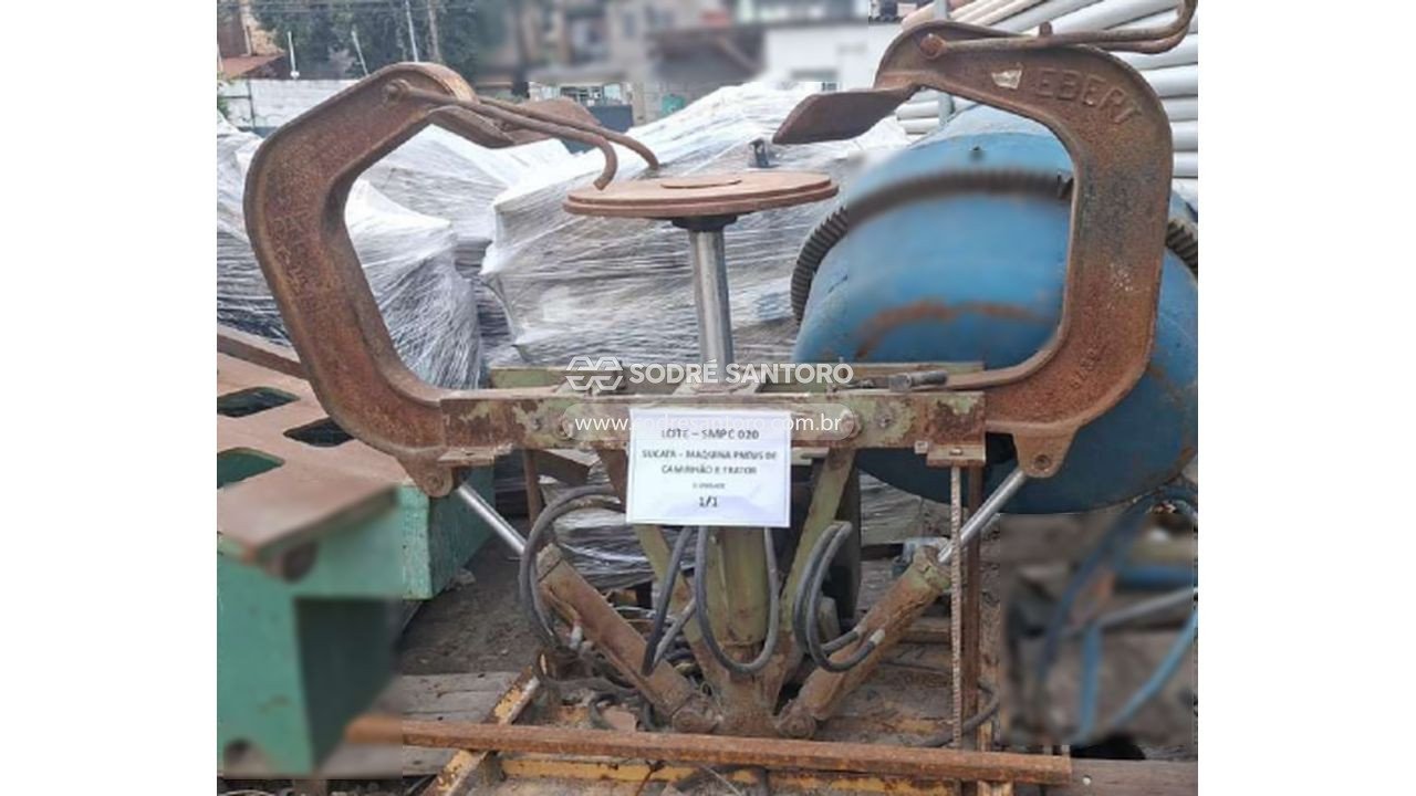 sucata de máquina de pneus de caminhão e trator