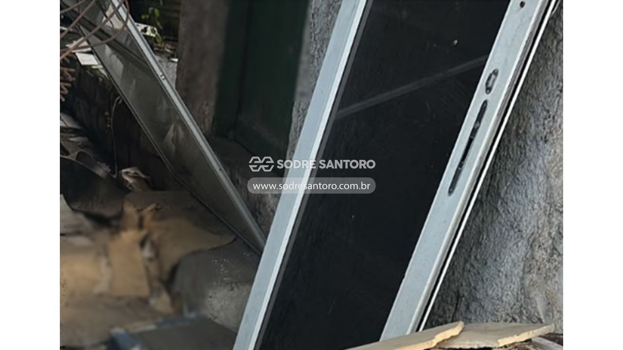 2 portas de vidro