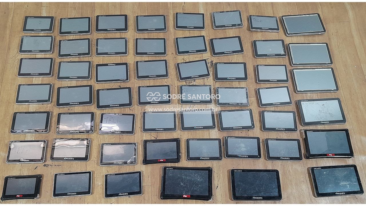 53 aparelhos de gps (discovery, guia 4 rodas)