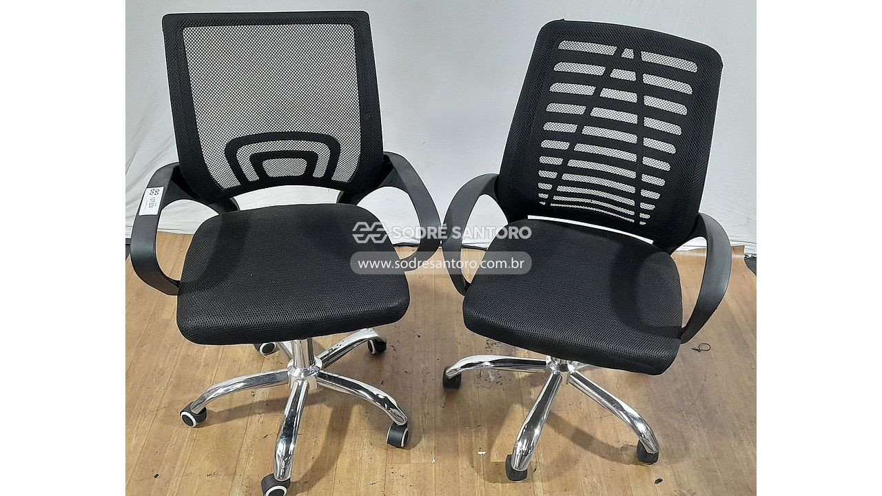 2 cadeira giratórias c/ rodízios