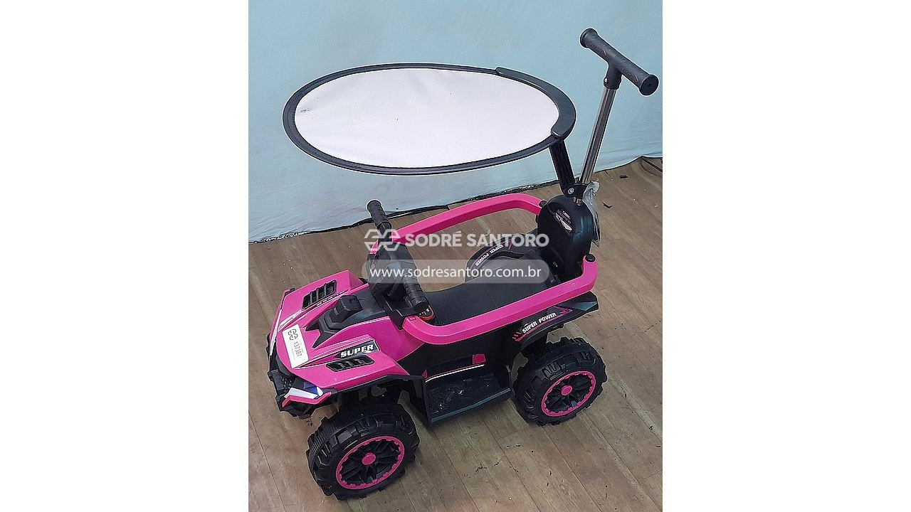 mini veículo elétrico estilo quadricíclo