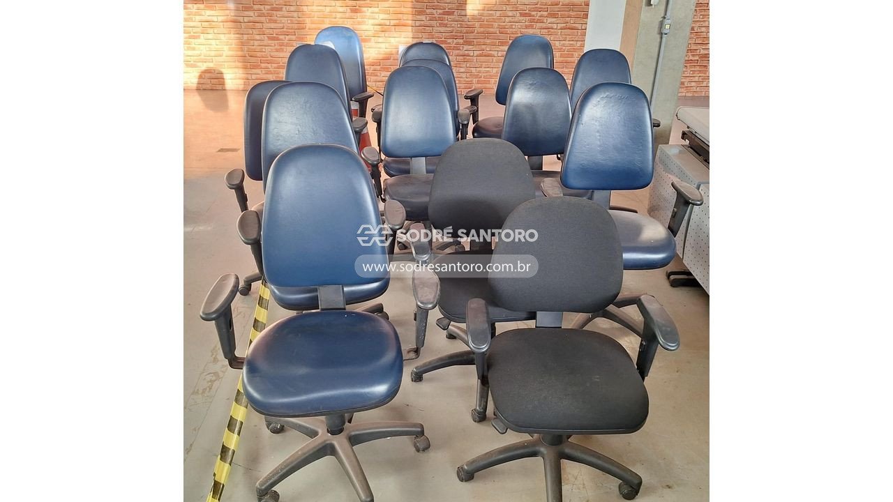 14 cadeiras diversas
