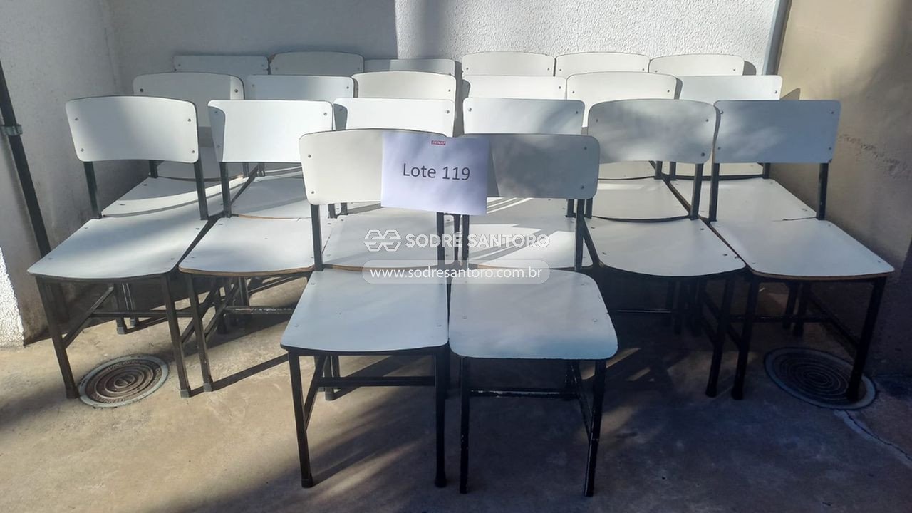 20 carteiras escolares