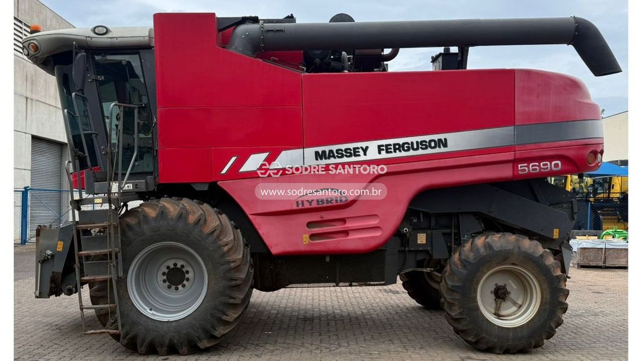 colheitadeira de cereais massey fergusson 5690