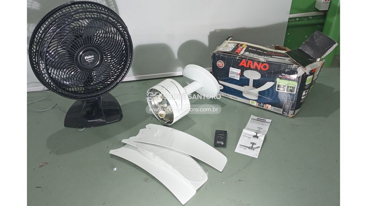 2 ventiladores (1 de teto)