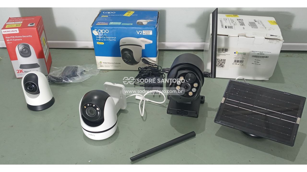 1 mini painel e 3 câmeras de monitoramento