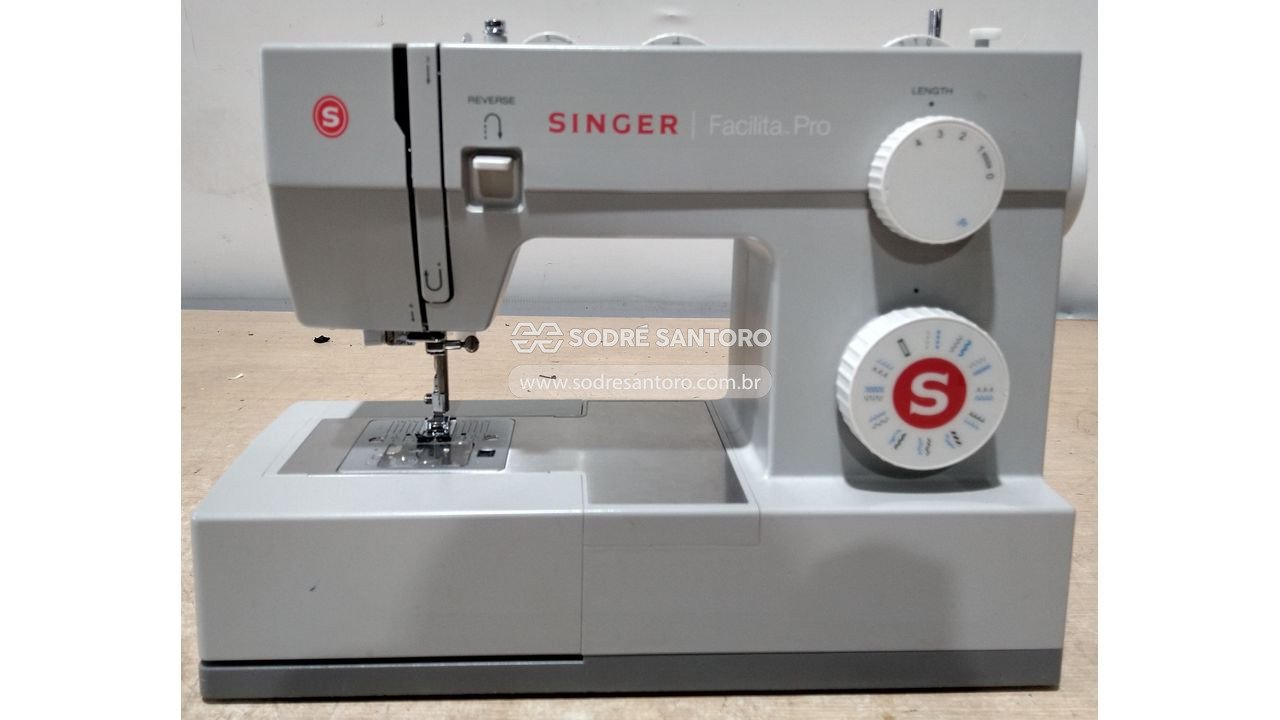 máquina de costura singer facilita pro 4423 127v