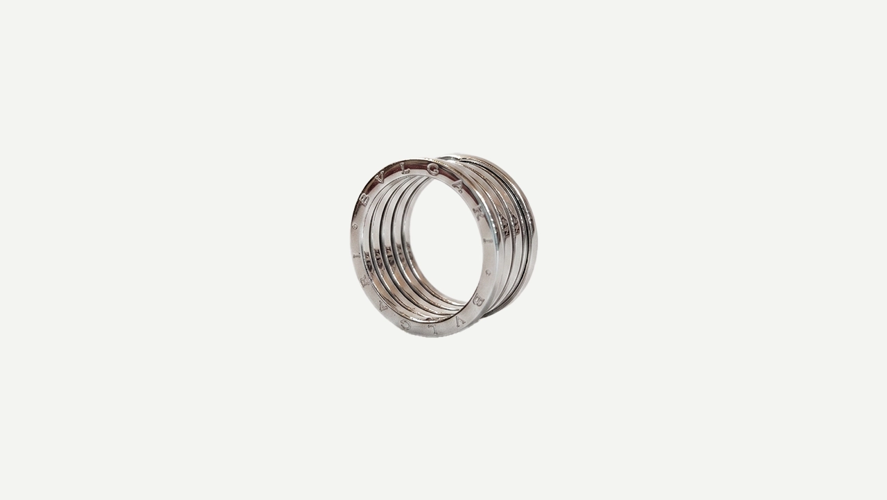 Foto 3: BULGARI - Anel B zero largo em ouro branco 18k. Peso: 16,2 gramas. Tamanho: 69 (Aro: 30).