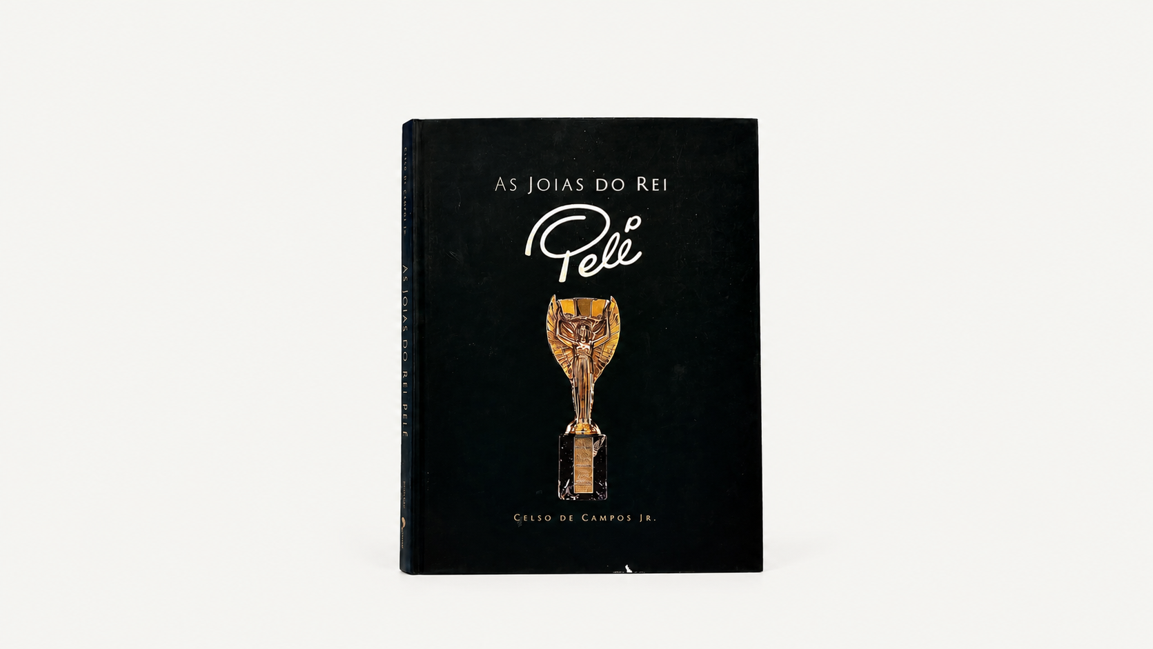 Foto 2: Bola oficial do Brasil assinada pelo Rei Pelé e por por Rodrygo do Real Madrid
