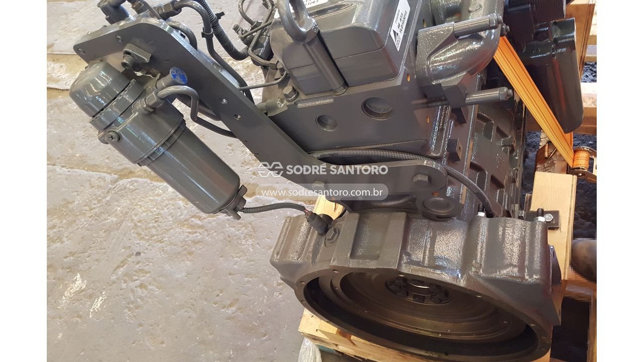 Foto 3: motor agricola agco do brasil 98at3