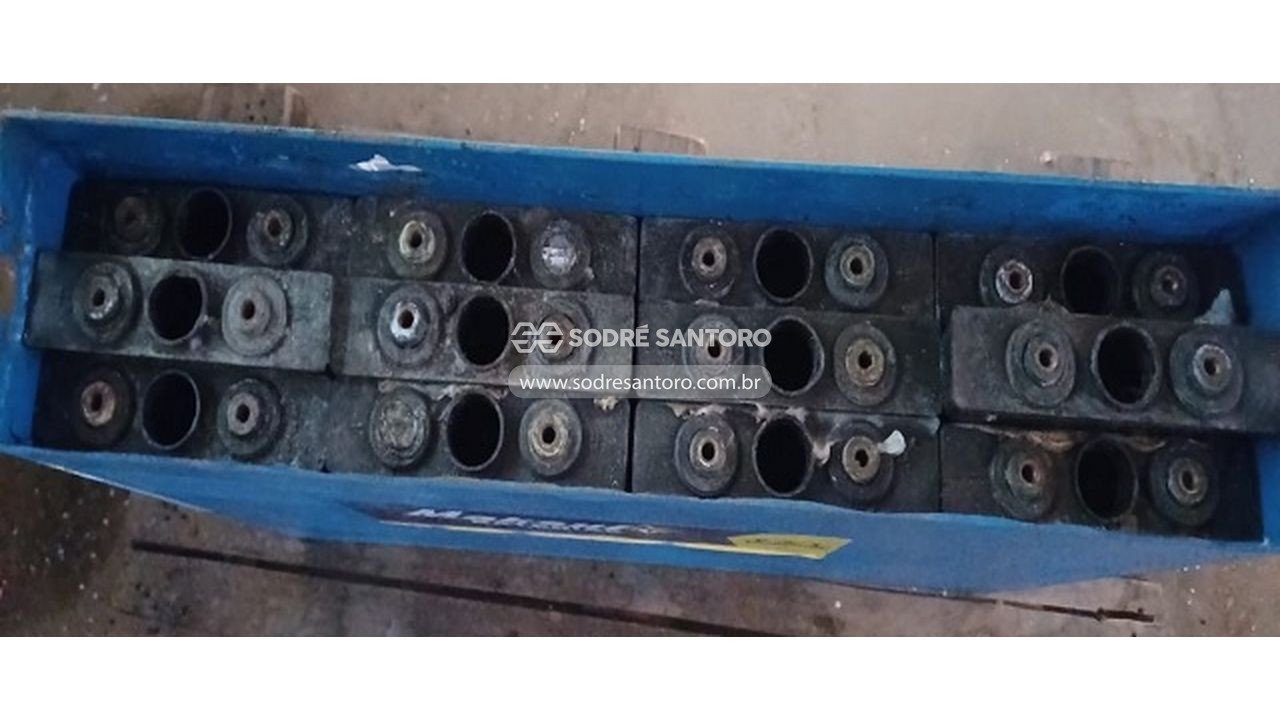 Foto 2: bateria tracionaria maksul 07 bmp 410 24 v 324 ah