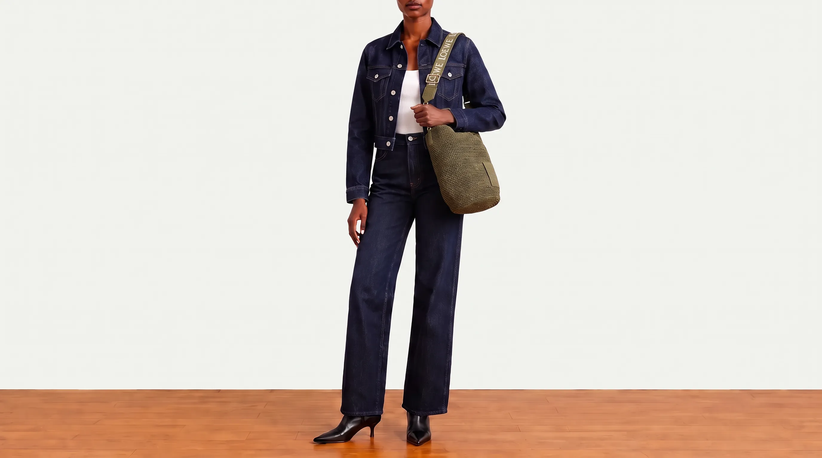 Foto 3: LOEWE - Bolsa Raffia Verde Média