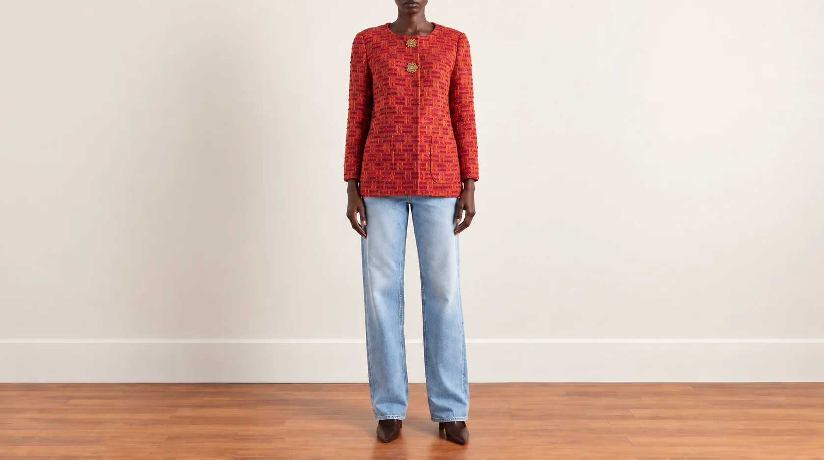 Foto 2: OSCAR DE LA RENTA - Blazer em Viscose, Acrílico, Lã e Poliéster. Tamanho 6 EUA / 40 BR
