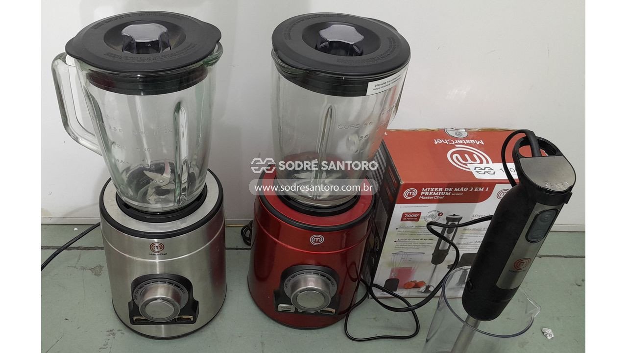 Foto 2: 2 liquidificadores masterchef e 1 mixer de mão
