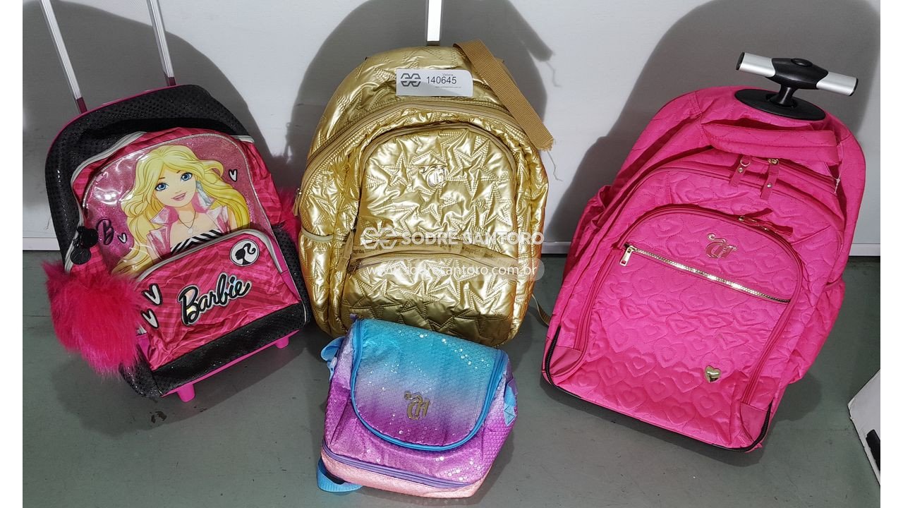 Foto 2: 3 mochilas escolares e 1 lancheira