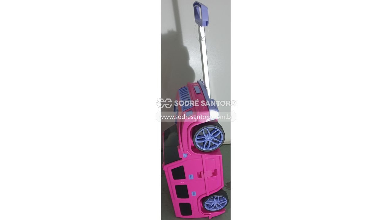 Foto 2: malinha escolar modelo jipe