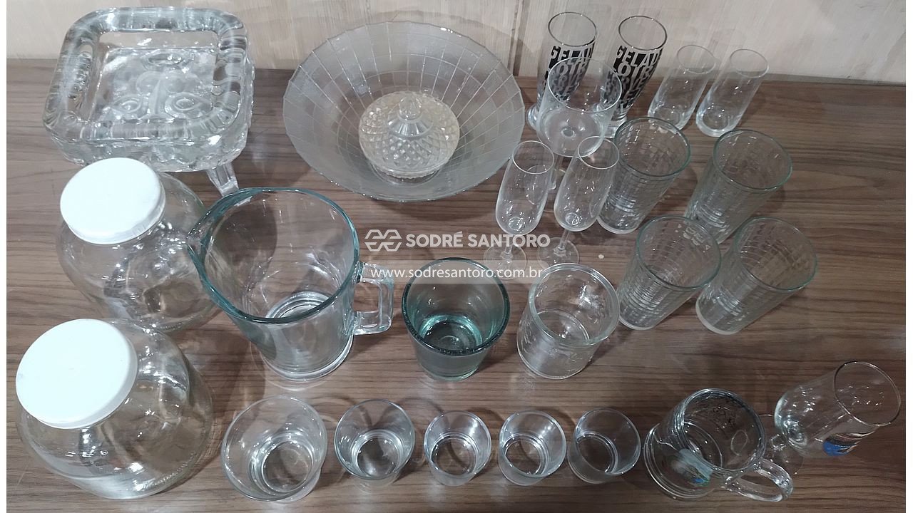 Foto 4: conjunto de petisqueiras em madeira,aparelho de jantar, café e sobremesa em cerâmica,aparelho de jantar, café e sobremesa em cerâmica,aparelho de jantar, chá, café e sobremesa em cerâm,copos, jarra, taças, caneca, potes e suporte