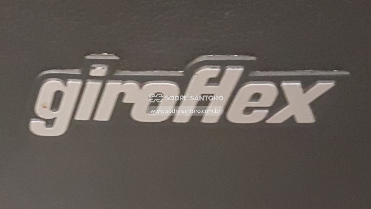 Foto 3: 5 cadeiras fixas c/ braços giroflex