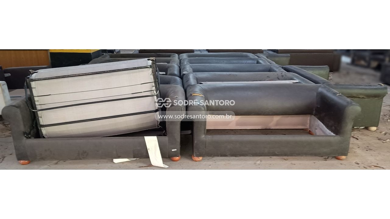 Foto 2: sucata de 10 sofás cama, 1 sofá e 1 estrutura