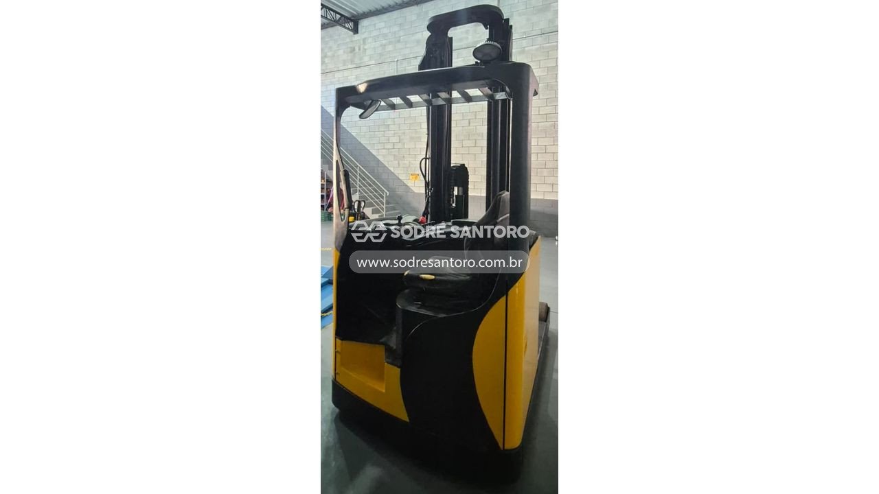 Foto 5: empilhadeira elétrica retratil hyster matrix