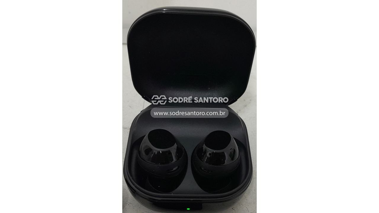 Foto 3: 2 fones de ouvido (1 samsung sm-r410 e 1 bela voz)