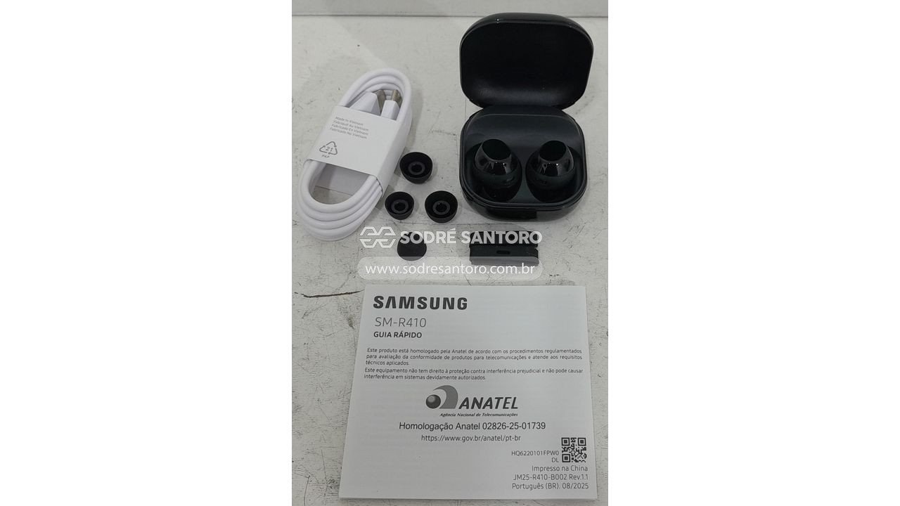 Foto 4: 2 fones de ouvido (1 samsung sm-r410 e 1 bela voz)