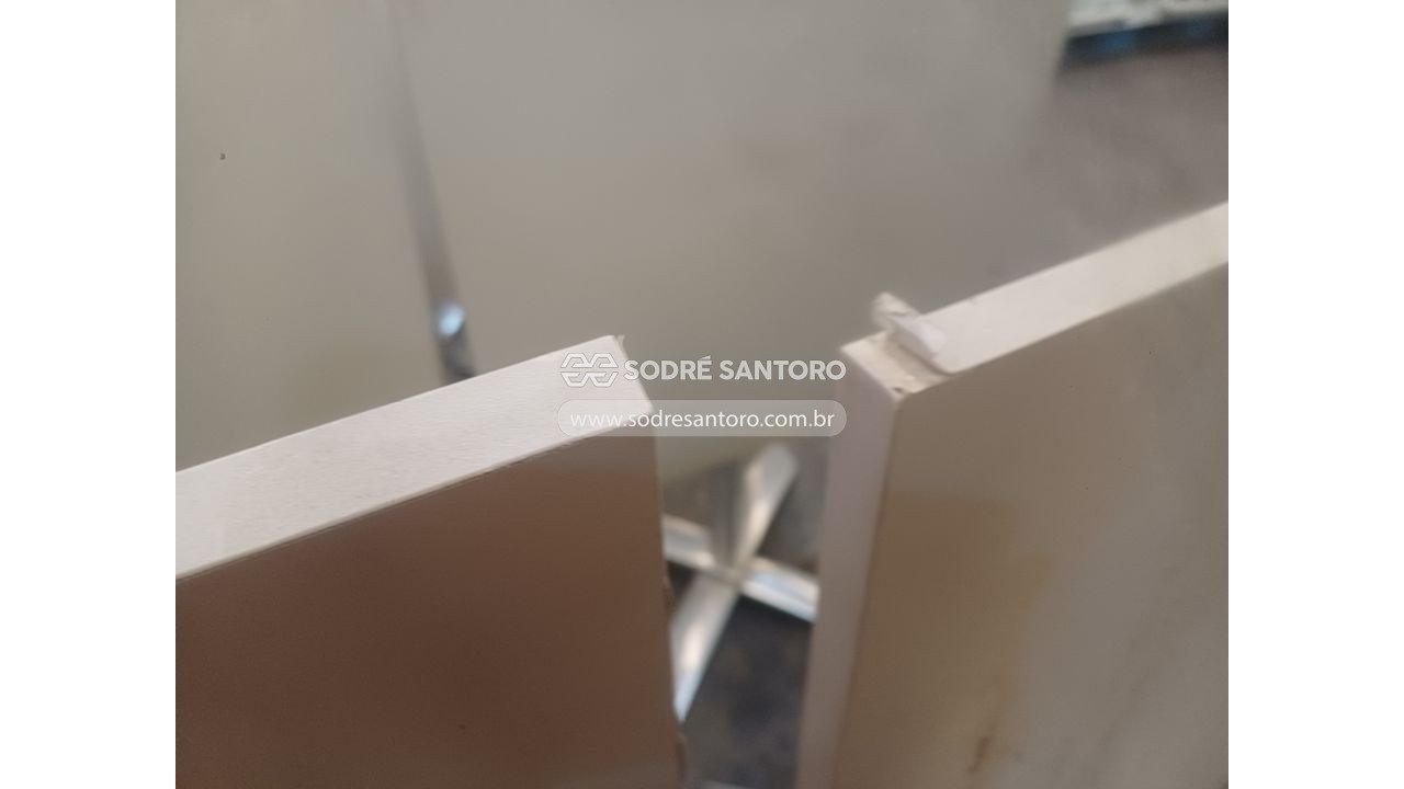 Foto 9 de 11: 24 mesas c/tampo em mdf abacco laminado branco