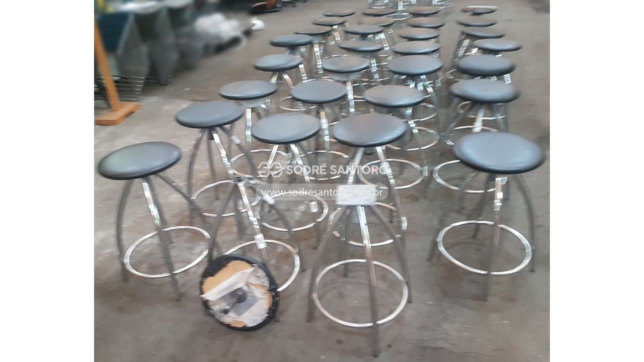 Foto 4: 31 banquetas altas giratorias assento redondo