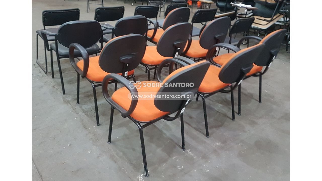 Foto 9 de 13: 15 cadeiras fixas