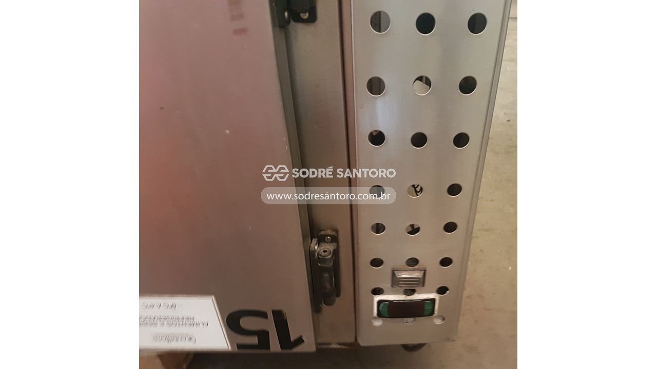 Foto 3: 2 balcões refrigerados 3 portas em aço inox
