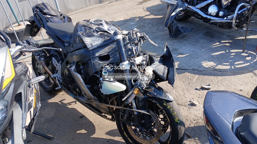 Veículo SUZUKI GSXR Suzuki GSXR 750 2012/2013 Danificado Motor 2013 em leilão