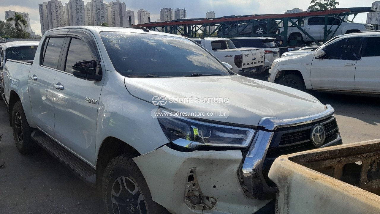 Veículo Toyota Hilux Toyota Hilux 2021 Diesel Pequena Monta Conservada 2021 em leilão