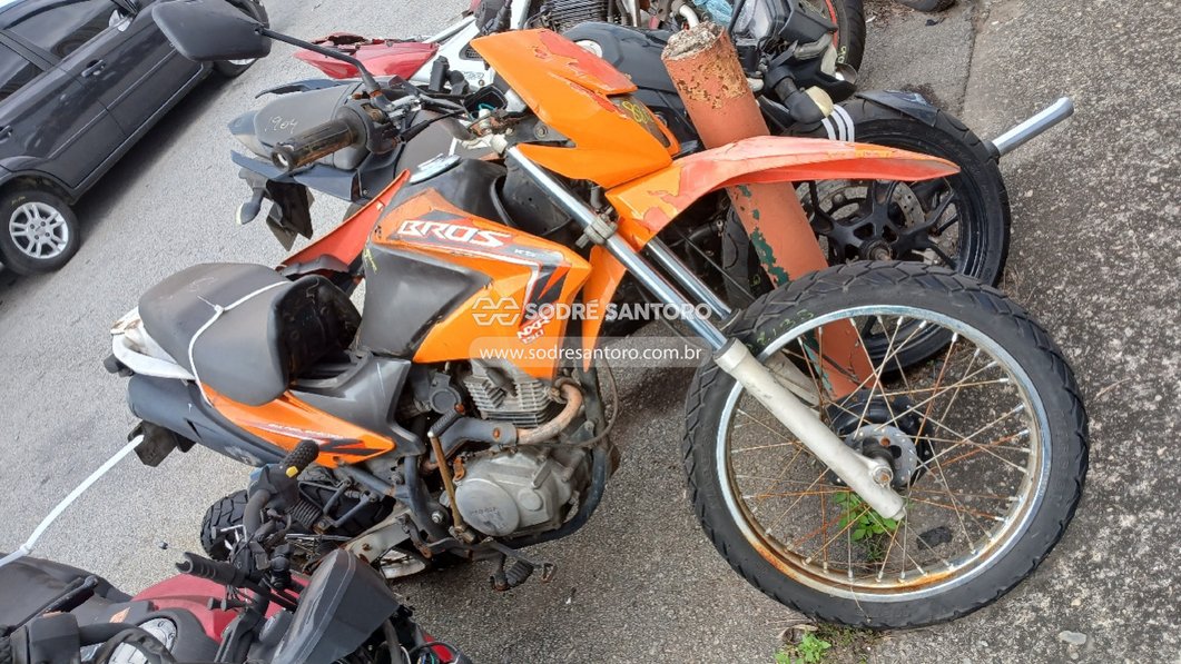 Veículo HONDA NXR Honda NXR 150 BROS KS 2010 Conservada com Danos 2011 em leilão