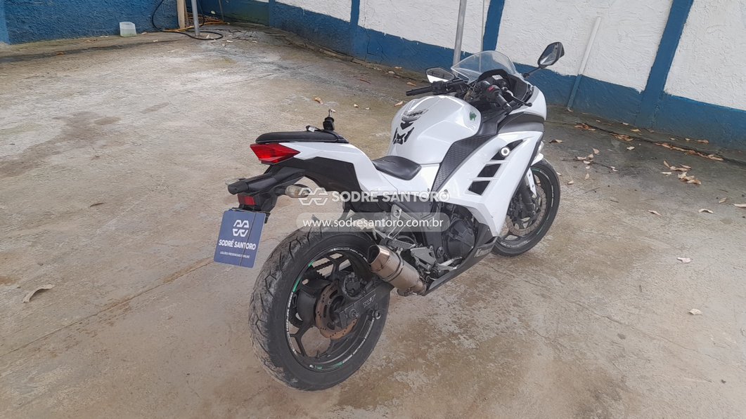 Leilão KAWASAKI NINJA 300 15/15 - Leilão de veiculos - Sodré Santoro