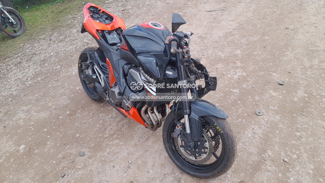 ソージロー Leilão KAWASAKI Z800 14/14 - Leilão de veiculos - Sodré Santoro