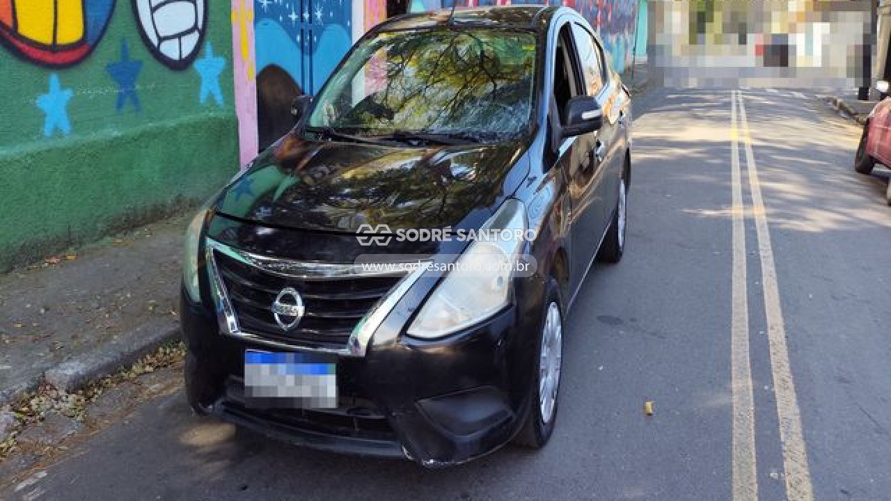 nissan - versa 10