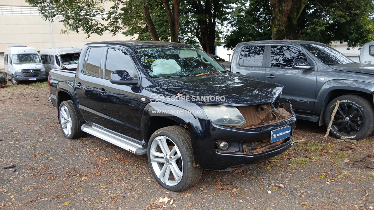 Volkswagen Amarok Cd 4x4 Se 2013 em leilão