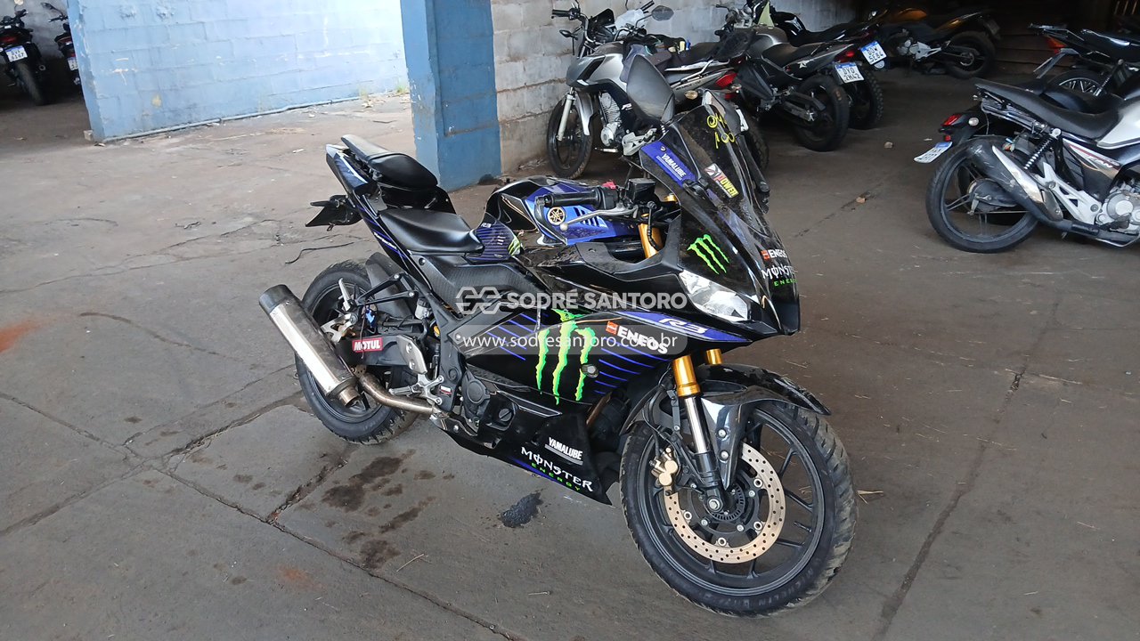 Yamaha Yzf R3 Monster 2022 em leilão