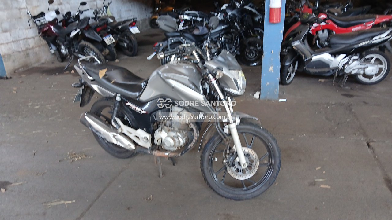 Honda Cg 160 Fan 2023 em leilão