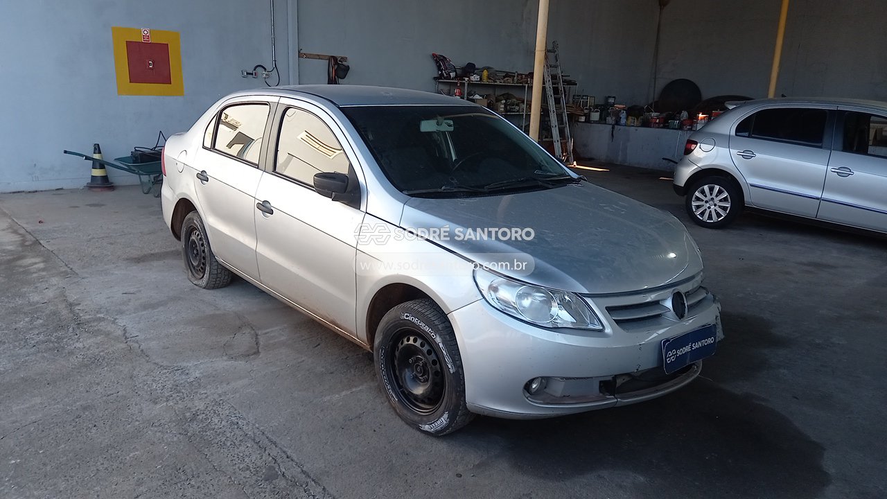 Volkswagen Voyage 1.6 2012 em leilão