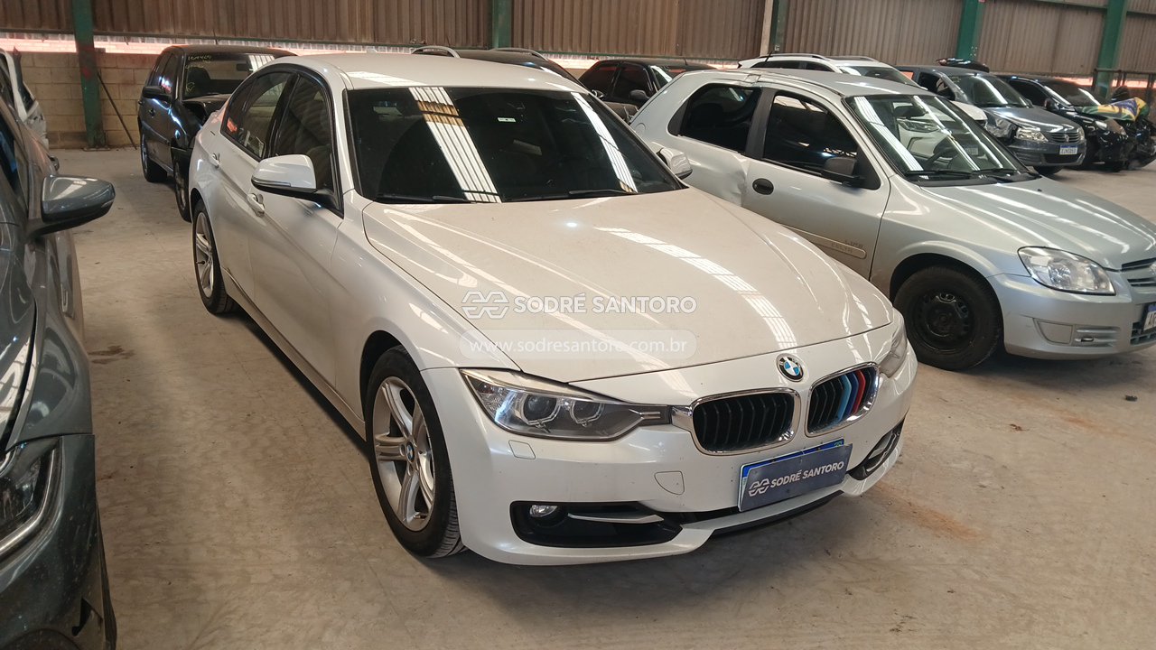 Bmw 320i Active Flex 2015 em leilão