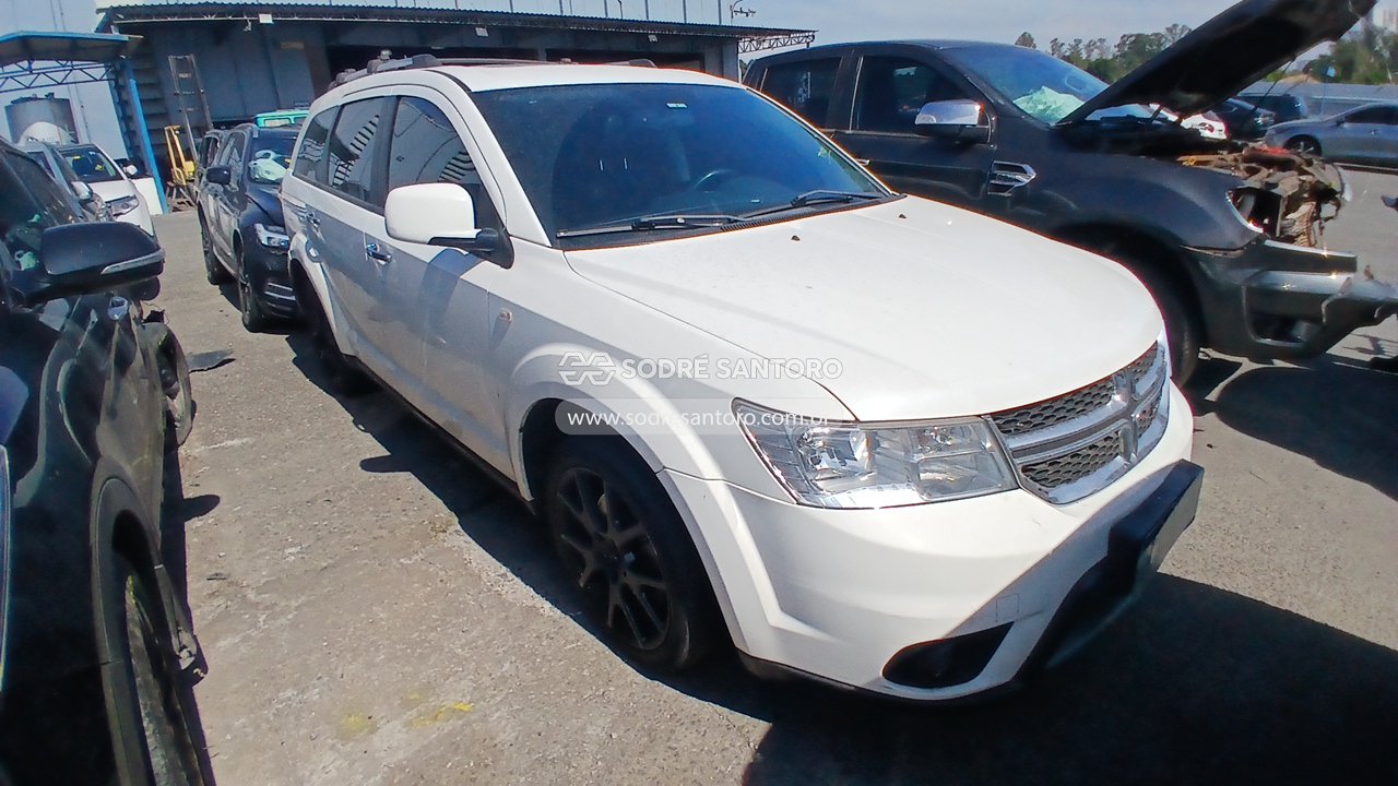 Dodge Journey R/t 2014 em leilão