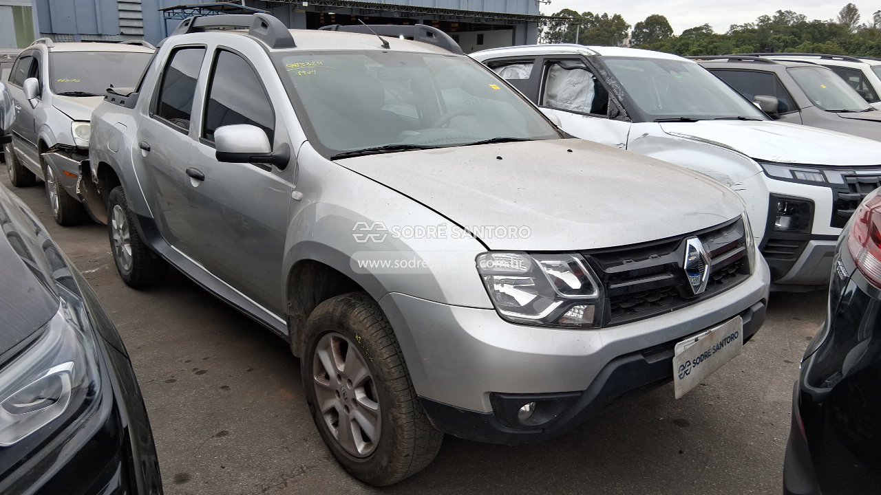 Renault Oroch 16 Exp42 2017 em leilão
