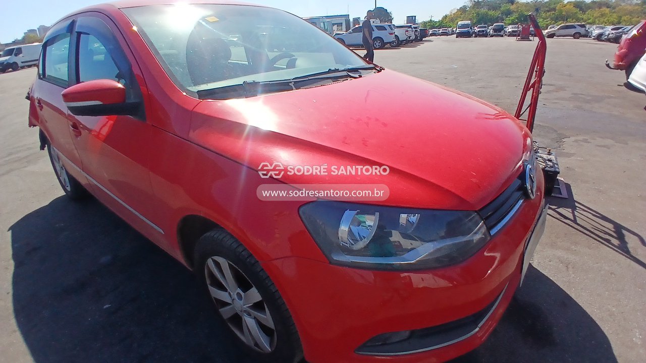 Volkswagen Voyage 1.6 High 2014 em leilão