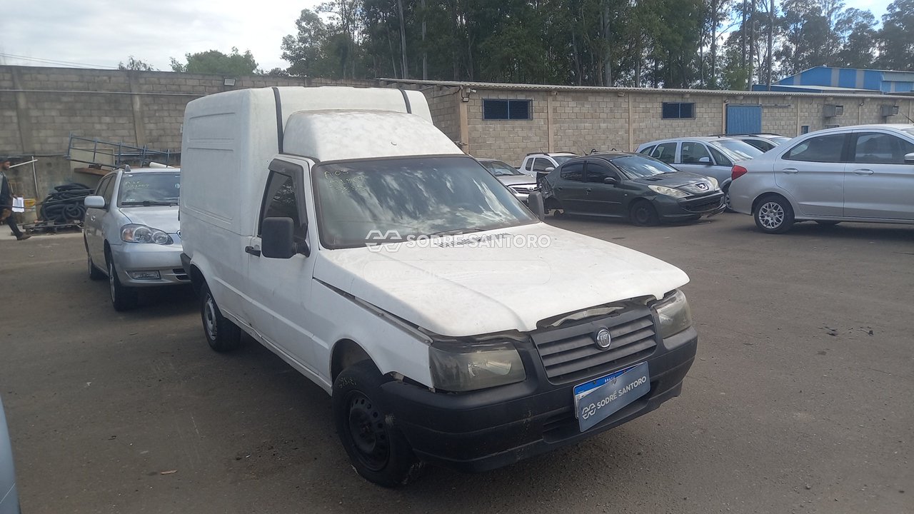 Fiat Fiorino 2006 em leilão