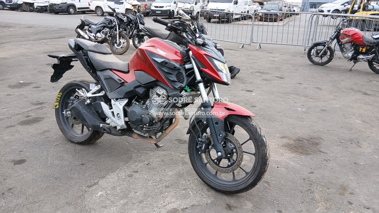 Honda Cb 300f Twister 2025 em leilão