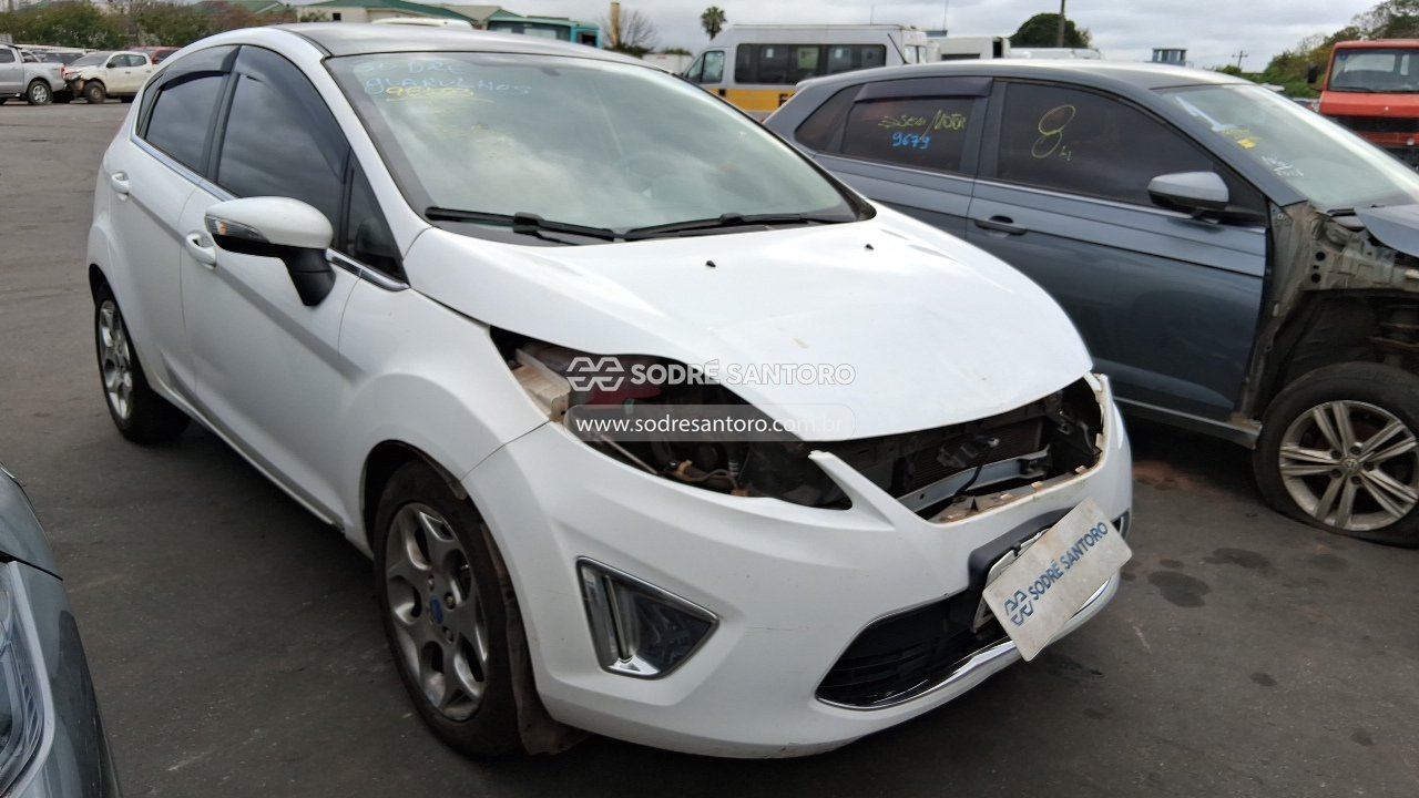 Ford Fiesta Se Ha 2012 em leilão