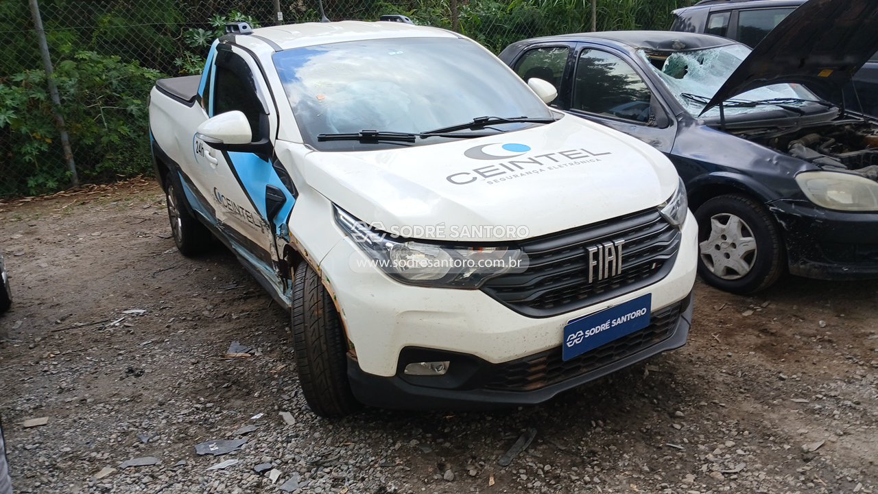 Fiat Strada Freedom 13cs 2022 em leilão