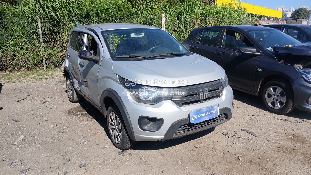 Fiat Mobi Like 2023 em leilão